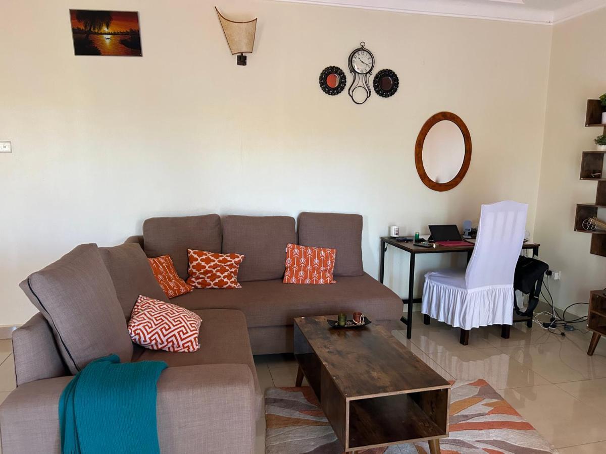 The Abode Apartments Lake View & Breakfast Suite Near Beach Entebbe Buitenkant foto