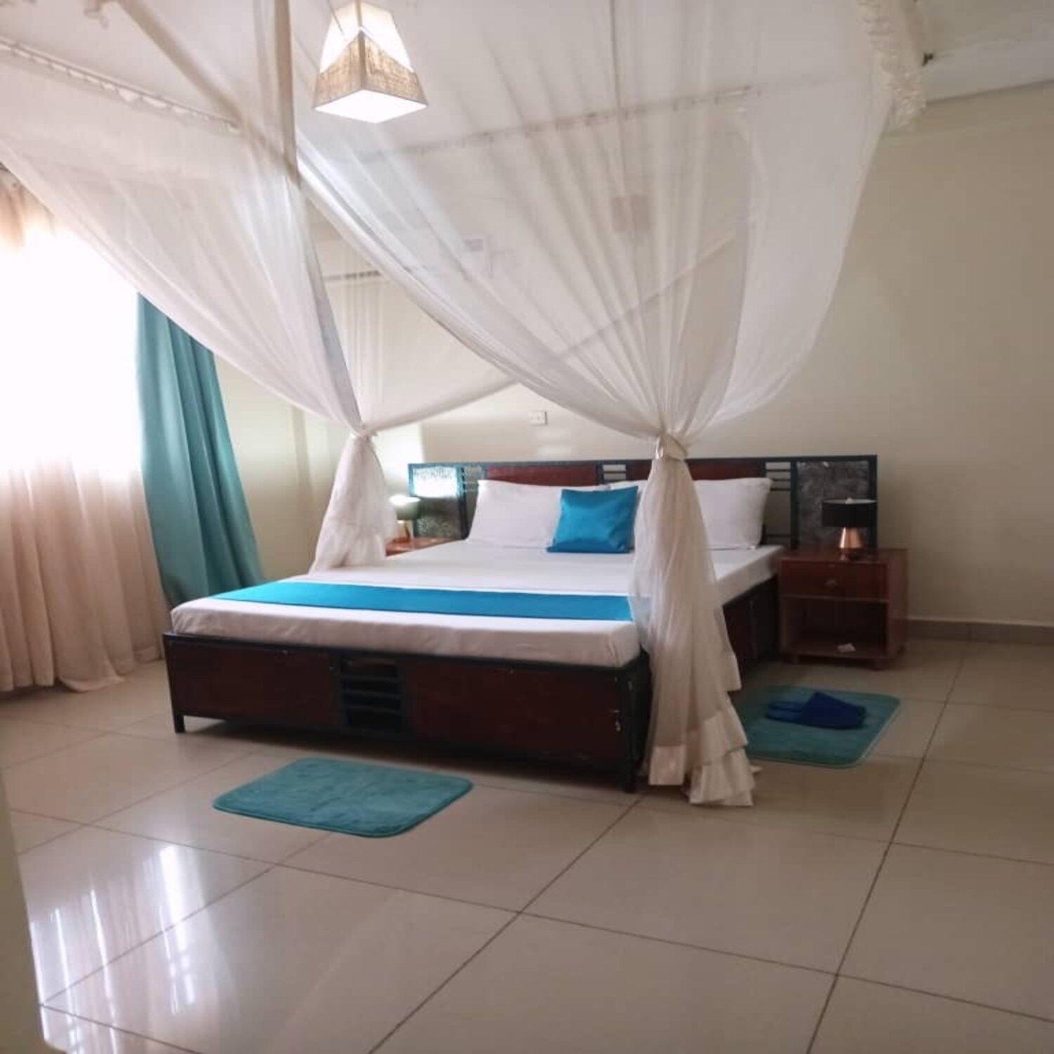 The Abode Apartments Lake View & Breakfast Suite Near Beach Entebbe Buitenkant foto