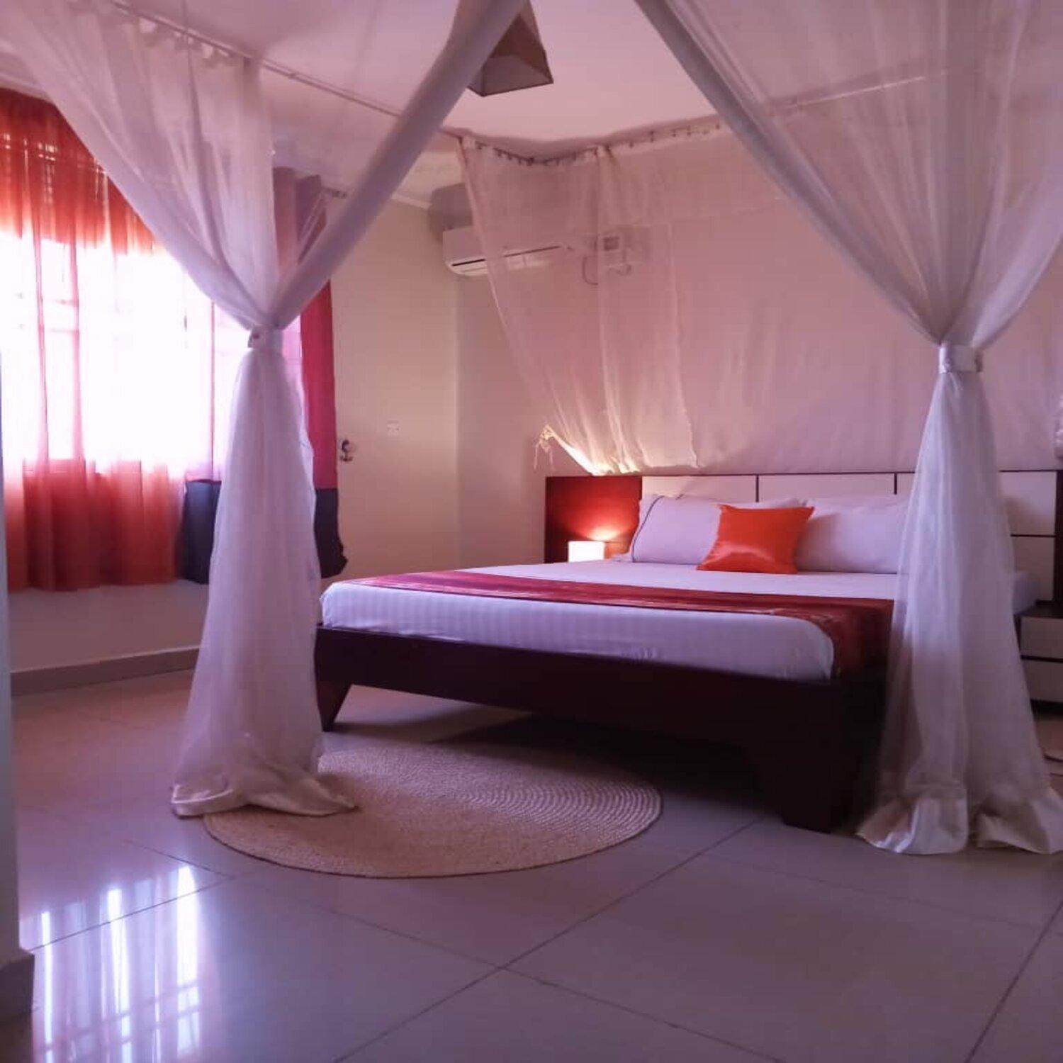 The Abode Apartments Lake View & Breakfast Suite Near Beach Entebbe Buitenkant foto
